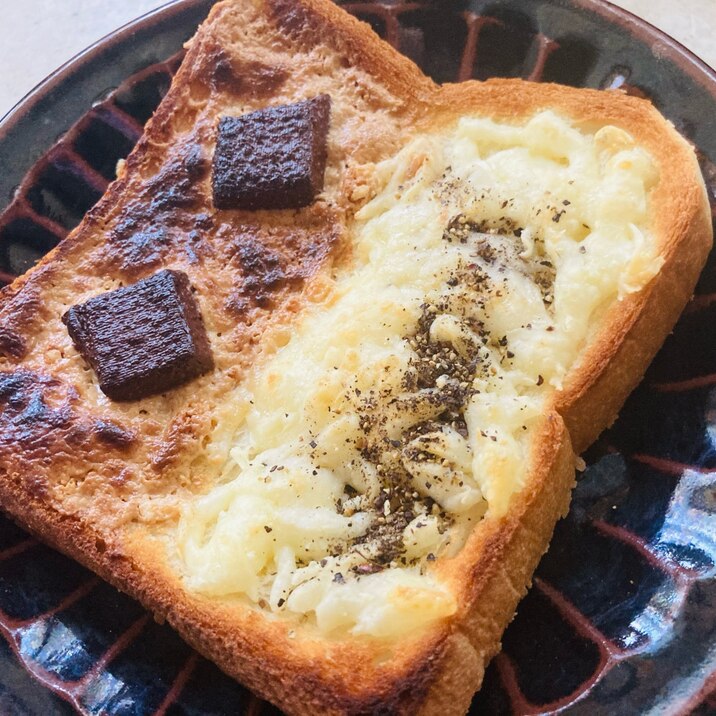 ピーナッツバターチーズトースト(ハーフ&ハーフ)